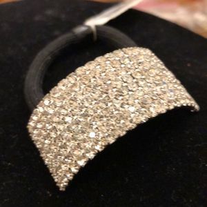 Magnificent Rhinestone hair holder NWT